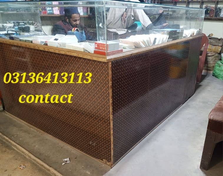 mobile shop ka galas wala counter Aur galas sehlf frame emergency sale 3