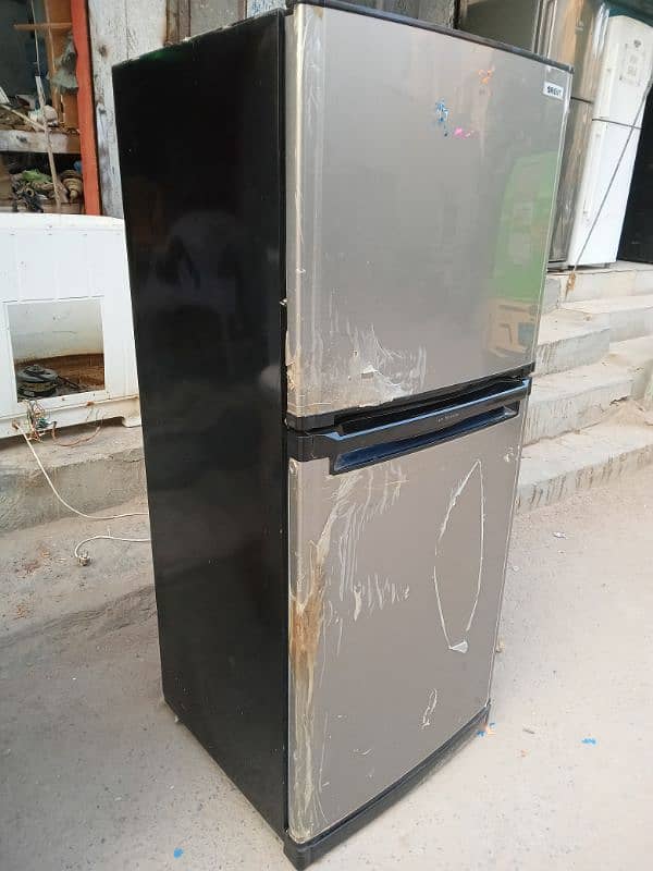 Orient medium size fridge 2