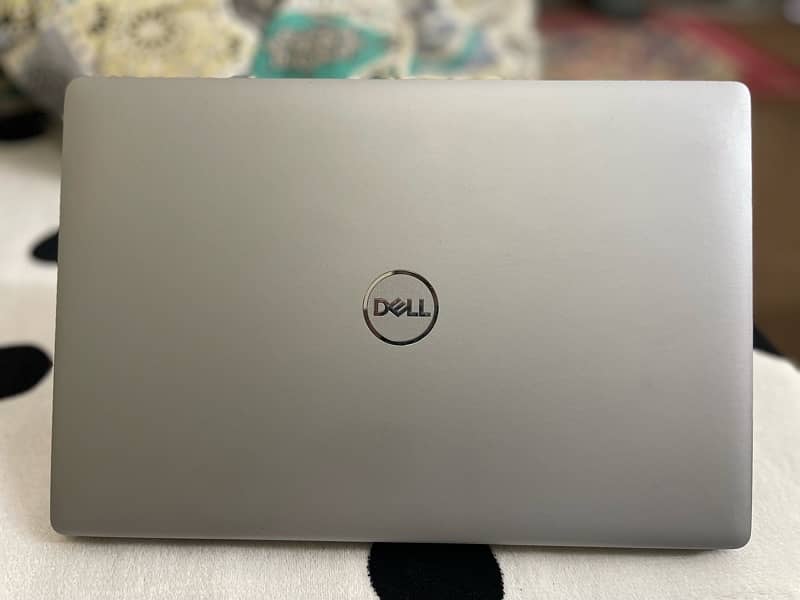 Dell Core i5 10 Gen 7