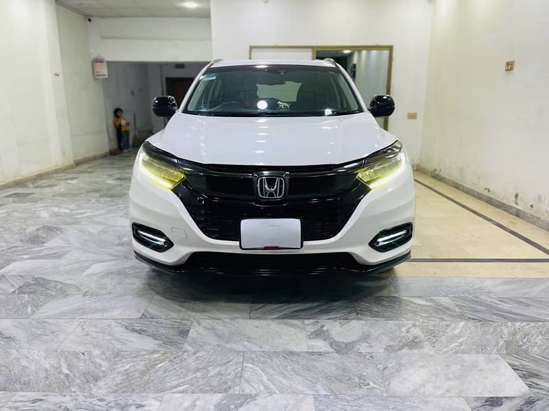 Honda vezal Z pakeges Full option 12