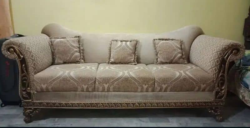 New 5 seater sofas with cushions, dewan included 1