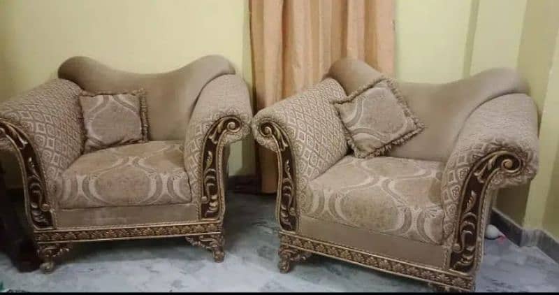 New 5 seater sofas with cushions, dewan included 6