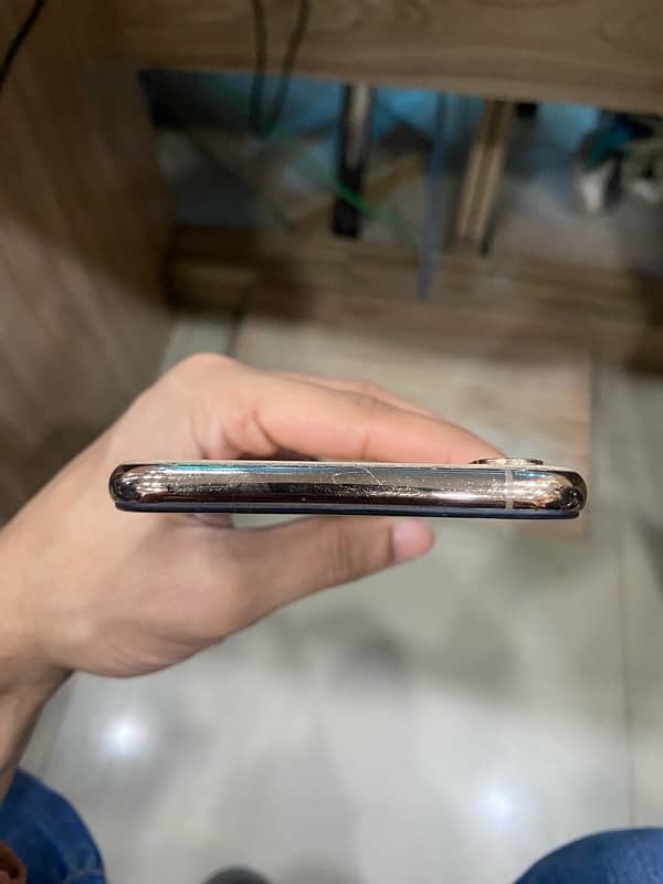 Iphone Xs Max 64Gb Factory Unlocked 5