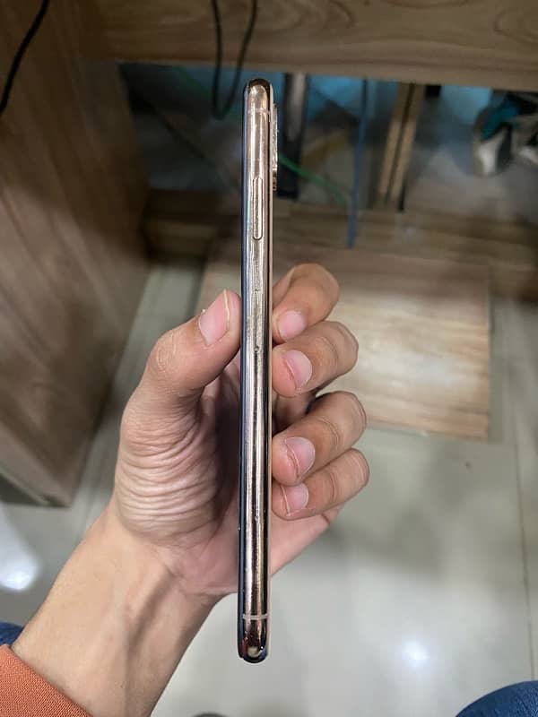 Iphone Xs Max 64Gb Factory Unlocked 6