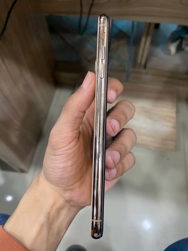 Iphone Xs Max 64Gb Factory Unlocked 7