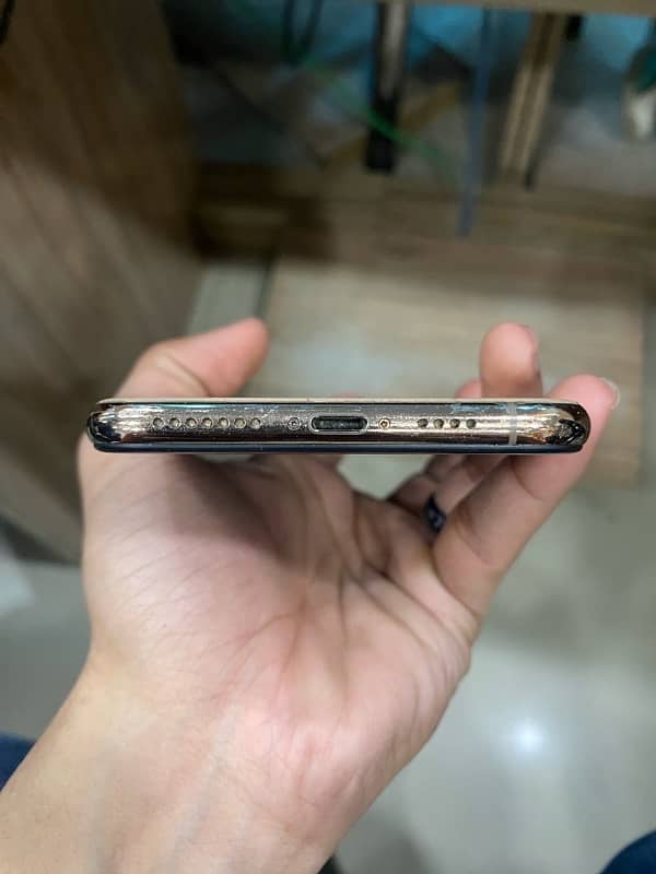 Iphone Xs Max 64Gb Factory Unlocked 8