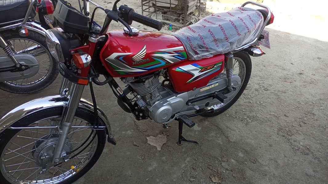 Honda CG 125 2023 3