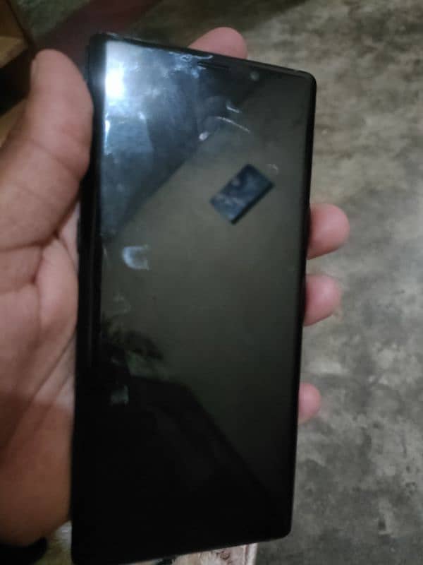 Samsung Note 9 Dotted Aur Hairline Crack Exchange Possible 0