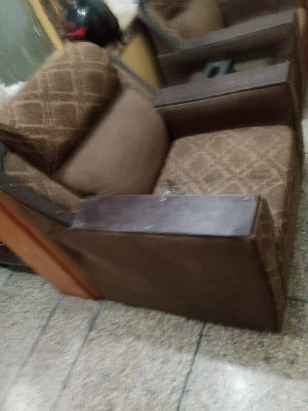 5seater sofa for sale. 1