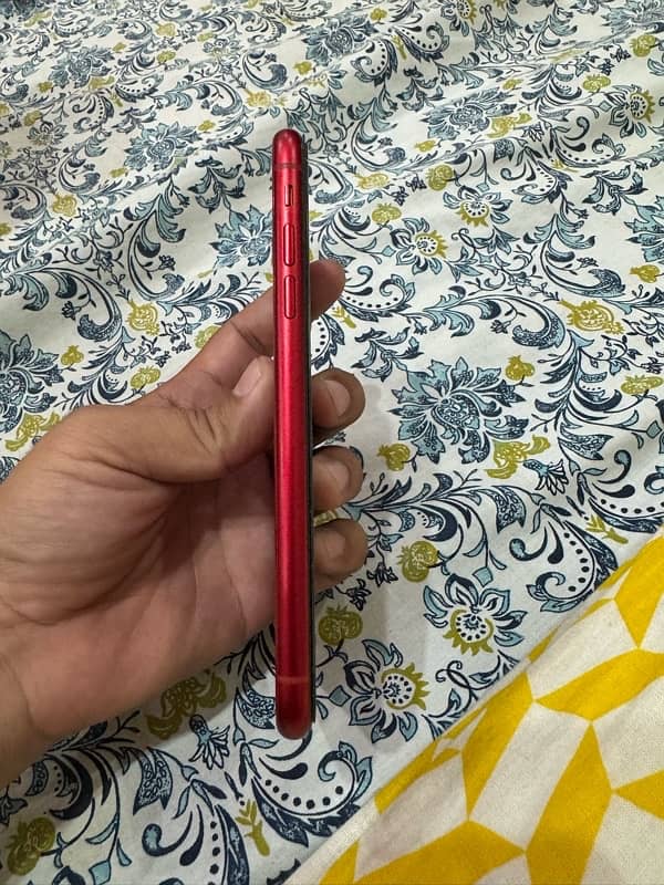 iPhone XR 64GB PTA Approved RED 5