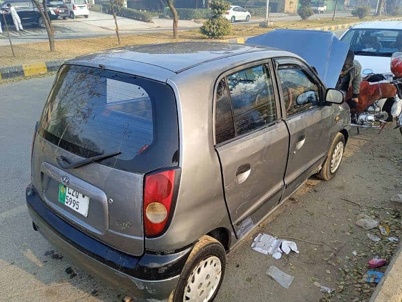 Hyundai Santro 2005 my jaz numbr o3o37337430 watp py rbta kary 5