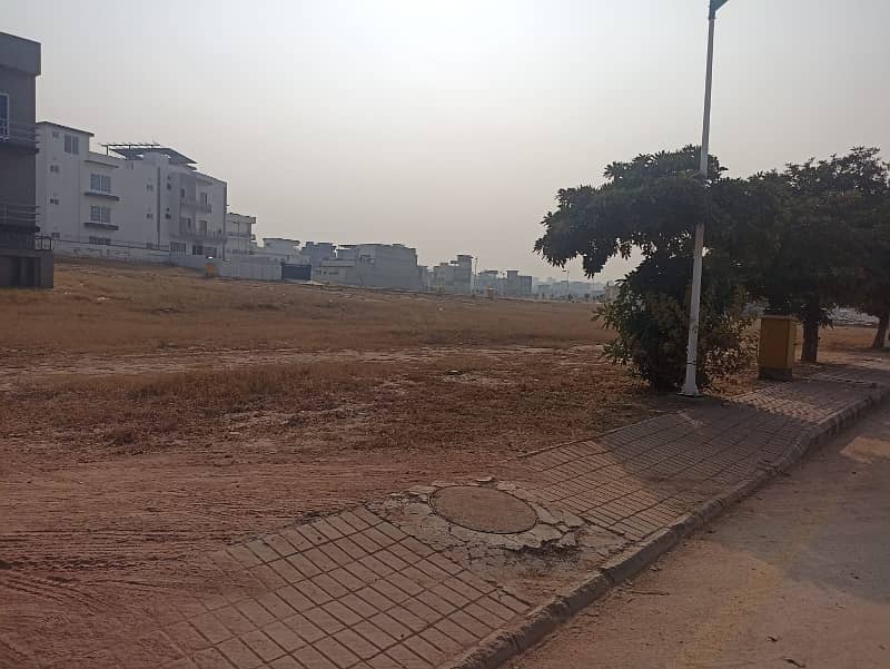 Prime 10 Marla Plot for Sale in Bahria Town Phase 8, Rawalpindi Block I 5