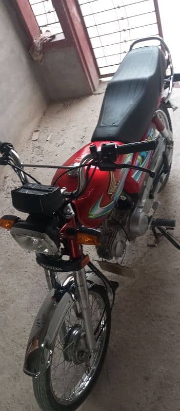 Honda CD 70 urgent for sale 2