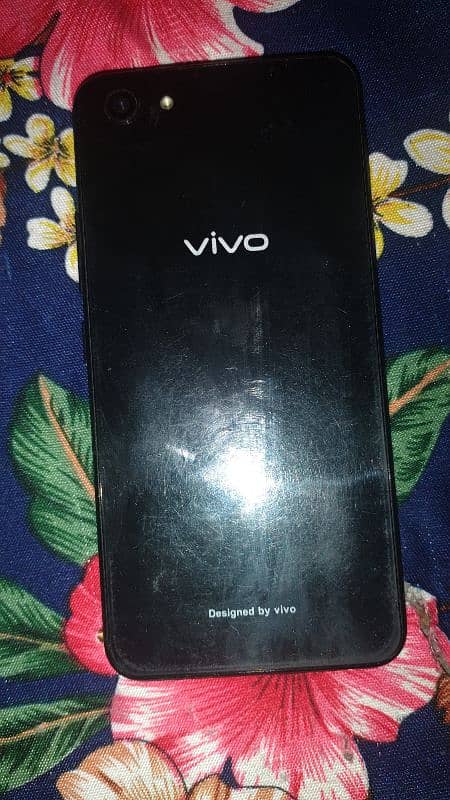 vivo y83 6rom 128ram condition 10by9 with box hai price 10500 2