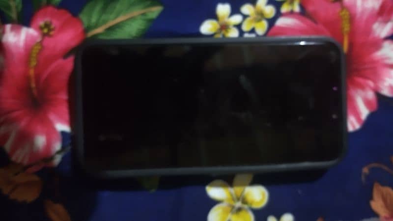 vivo y83 6rom 128ram condition 10by9 with box hai price 10500 3