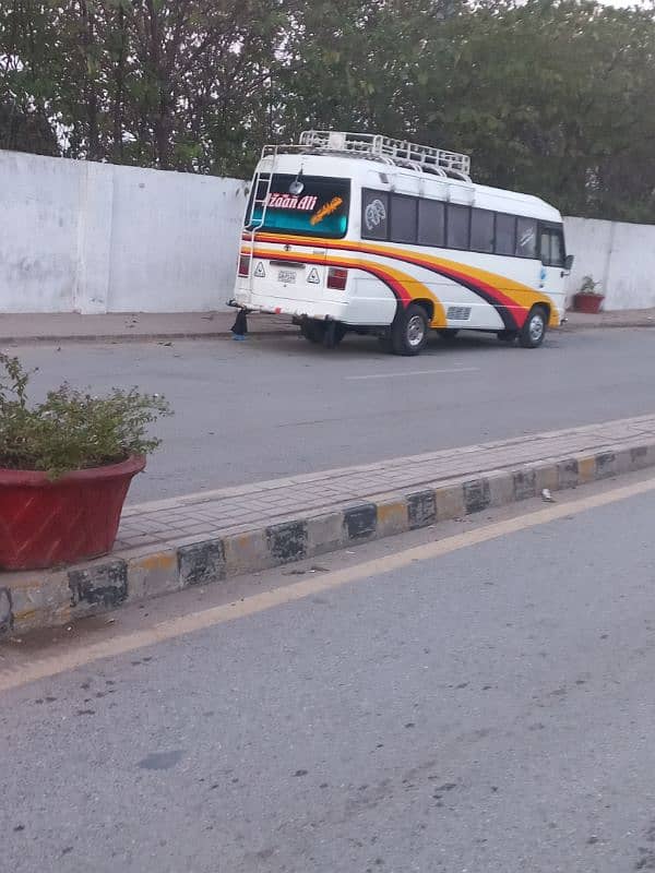 Isuzu Toyota coaster 2