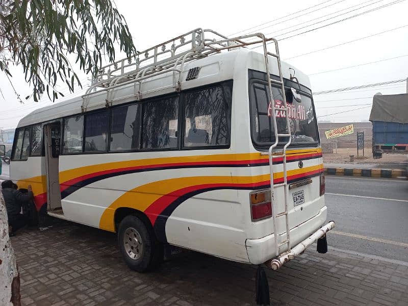 Isuzu Toyota coaster 10