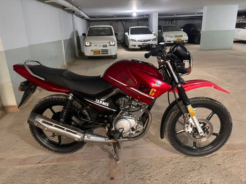 Yamaha ybr125g 4