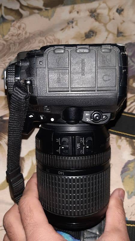 Nikon d7100 with 18-140mm lens original 3