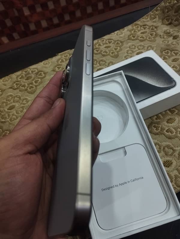 iPhone 15 pro max JV 256 (Natural Titanium) 3