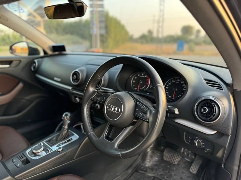 Audi A3 2018 14