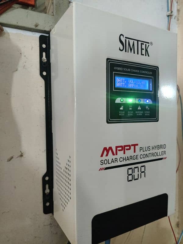 SimTek MPPT HYBRID CHARGE CONTROLLER 80 AMP 0