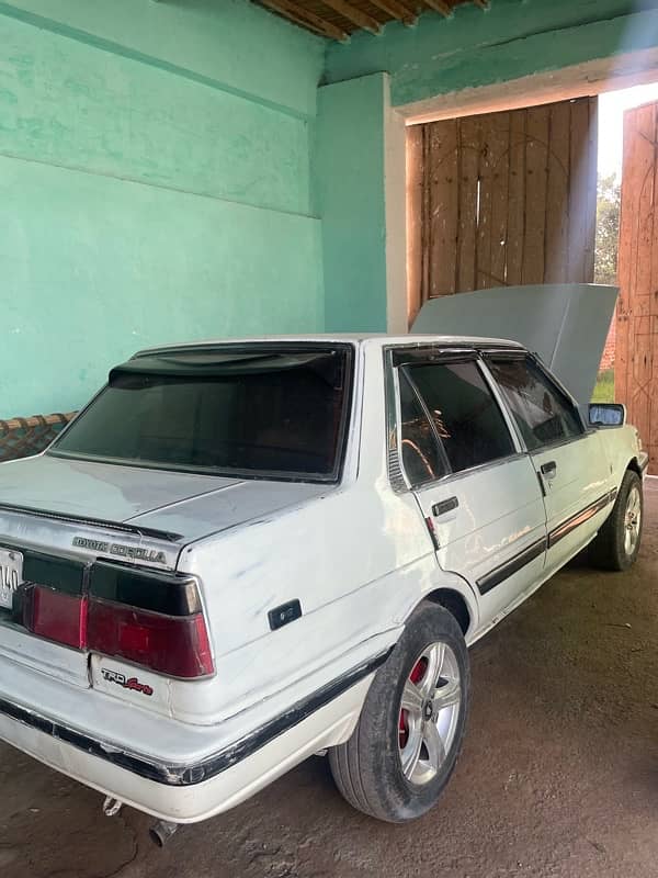 Toyota 86 gl saloon 1