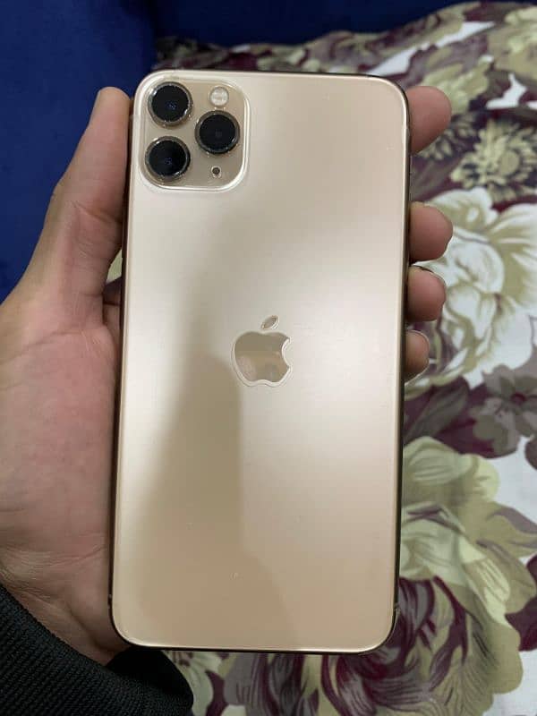 iphone 11 pro max Lush condition 0