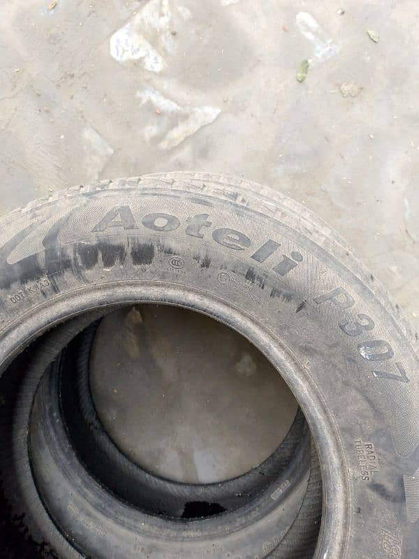 good condition 2 tubeless tyres 0