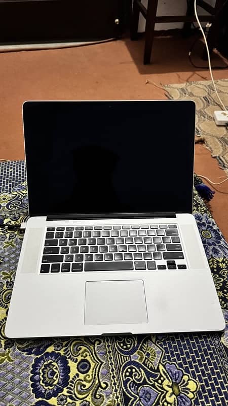 MacBook Pro 15 Core i7 512 Gb 16gb Ram 15 inch 2015 1