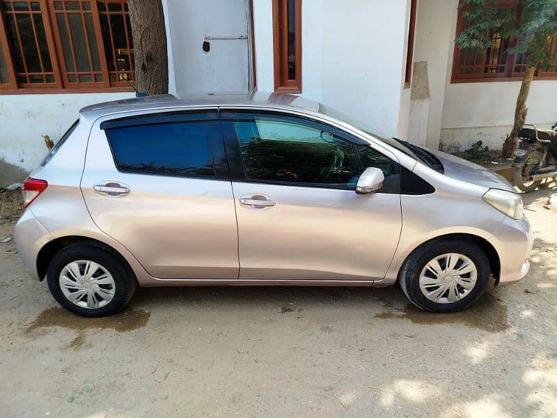 Toyota Vitz 2012, Registered 2016 4