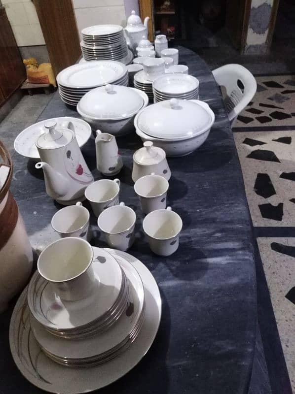 dinner and tea set for sale 2