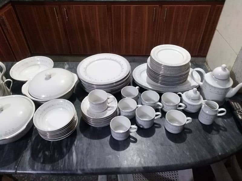 dinner and tea set for sale 10