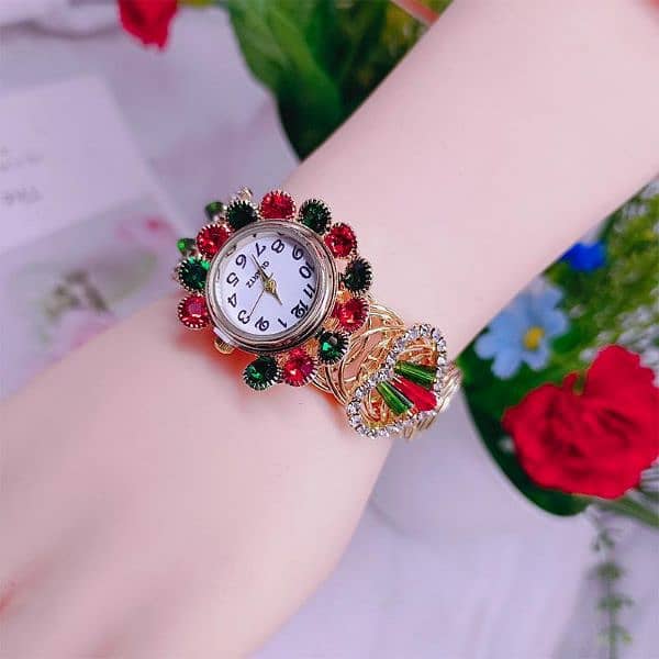 Korean Diamond Women’s Quartz Watch - Casual and Elegant 1