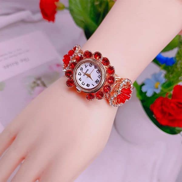 Korean Diamond Women’s Quartz Watch - Casual and Elegant 2