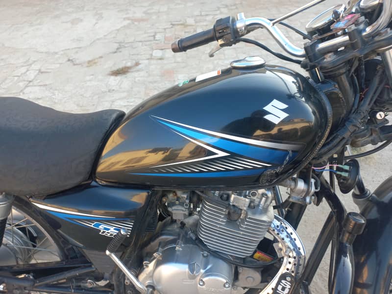 Suzuki GS 150 2015 4