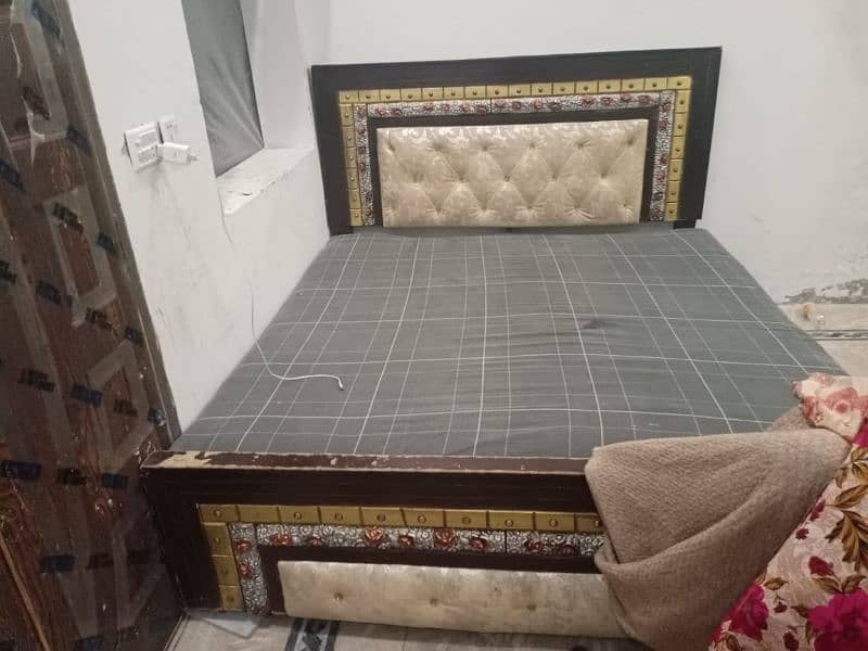 full size bed with matress 3