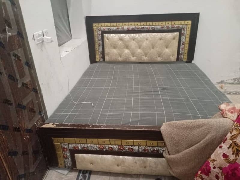 full size bed with matress 4