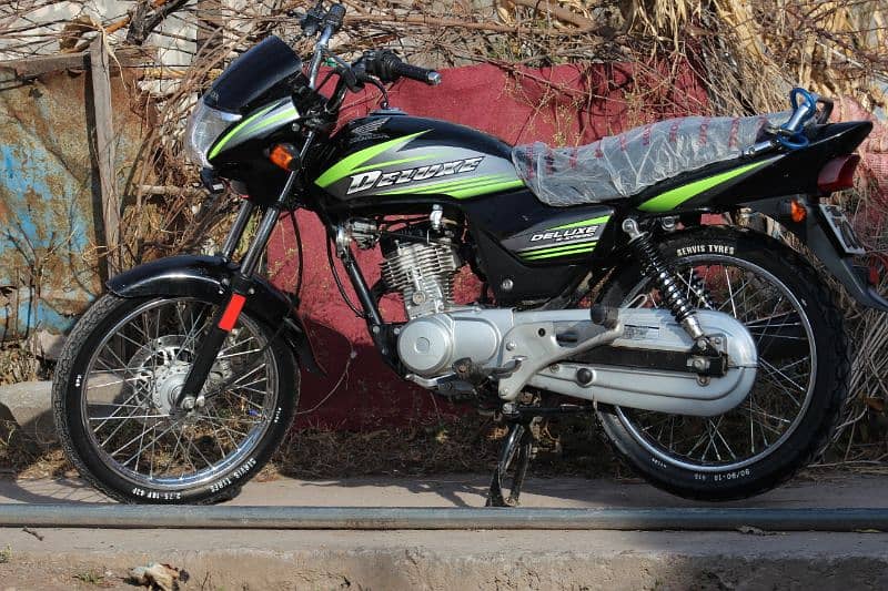 Honda deluxe125 model  2018  condition 10/10 9