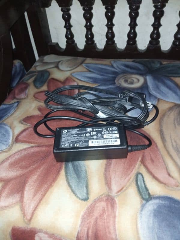 original HP charger 0