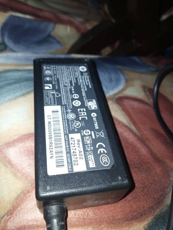 original HP charger 1