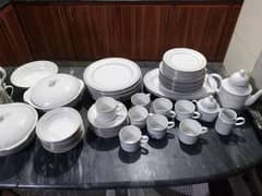 dinner and tea set for sale