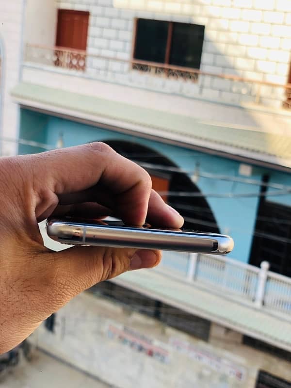 Iphone 11 pro max 512 gb Pta approve 5