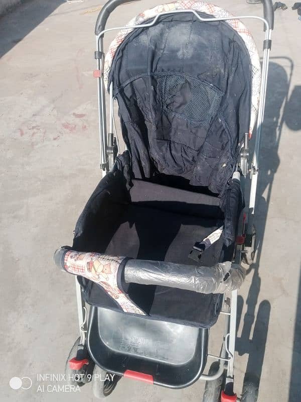 pram stroller with 8 big tyres 0