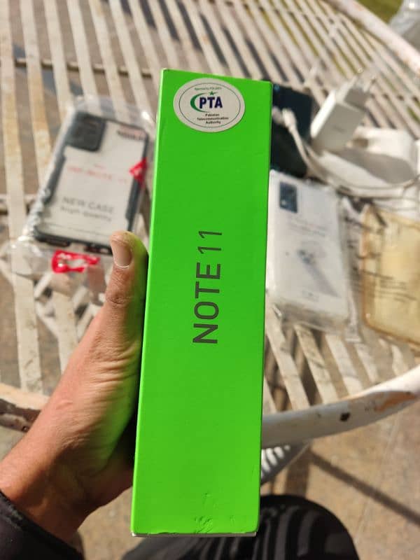 infinix Note 11 4+3 128 GB AMOLED display PTA approved 3