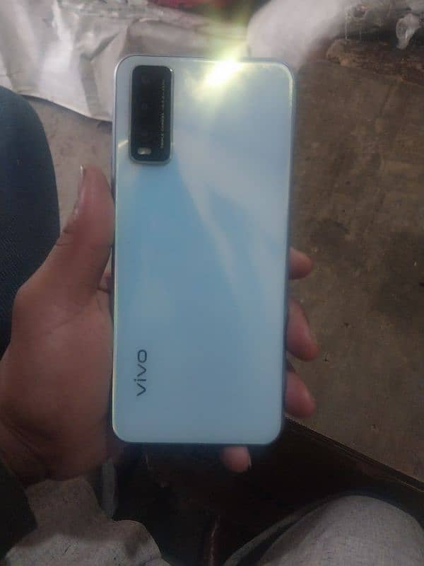 vivo y20 4ram 64gb  condition 8 by 10 5