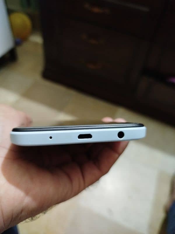 Redmi A2 Plus with Box 4-5 month warranty 3