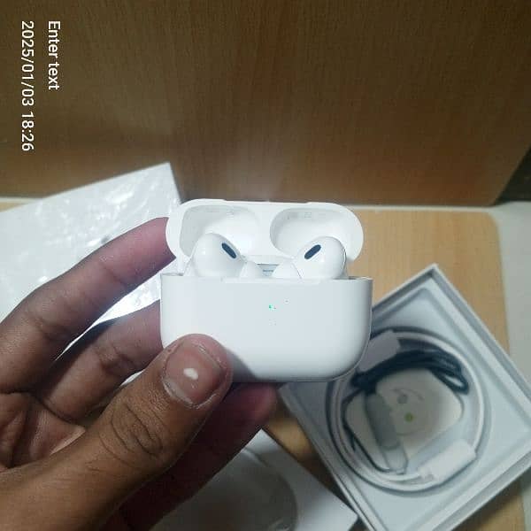 Airpods Pro 2 2nd Generation In White & Black Color 3