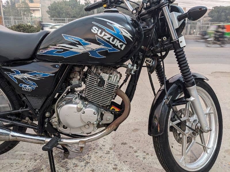 Suzuki GS 150 SE 6