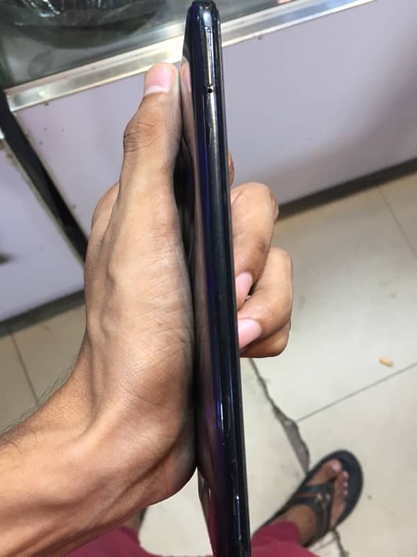 SAMSUNG GALAXY A30s 4